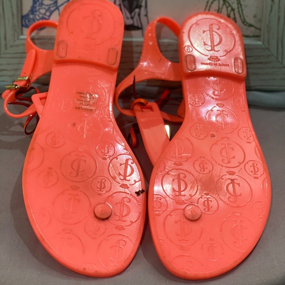 Juicy Couture Sandals - Picture 2 of 3
